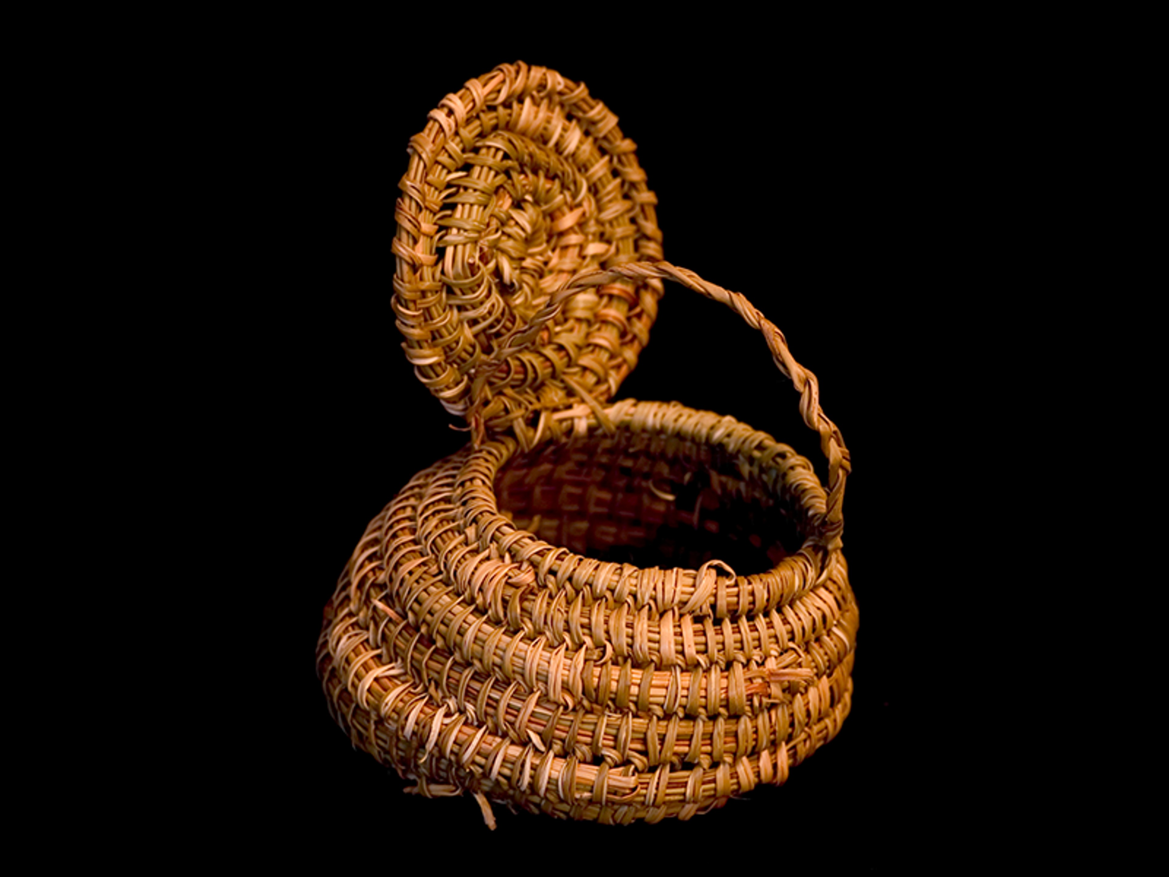 Basketmaking has been closely linked to the Yahgan people, the southernmost indigenous people in the world, and is one exhibit on display at the Martin Gusinde Anthropological Museum./Martin Gusinde Anthropological Museum