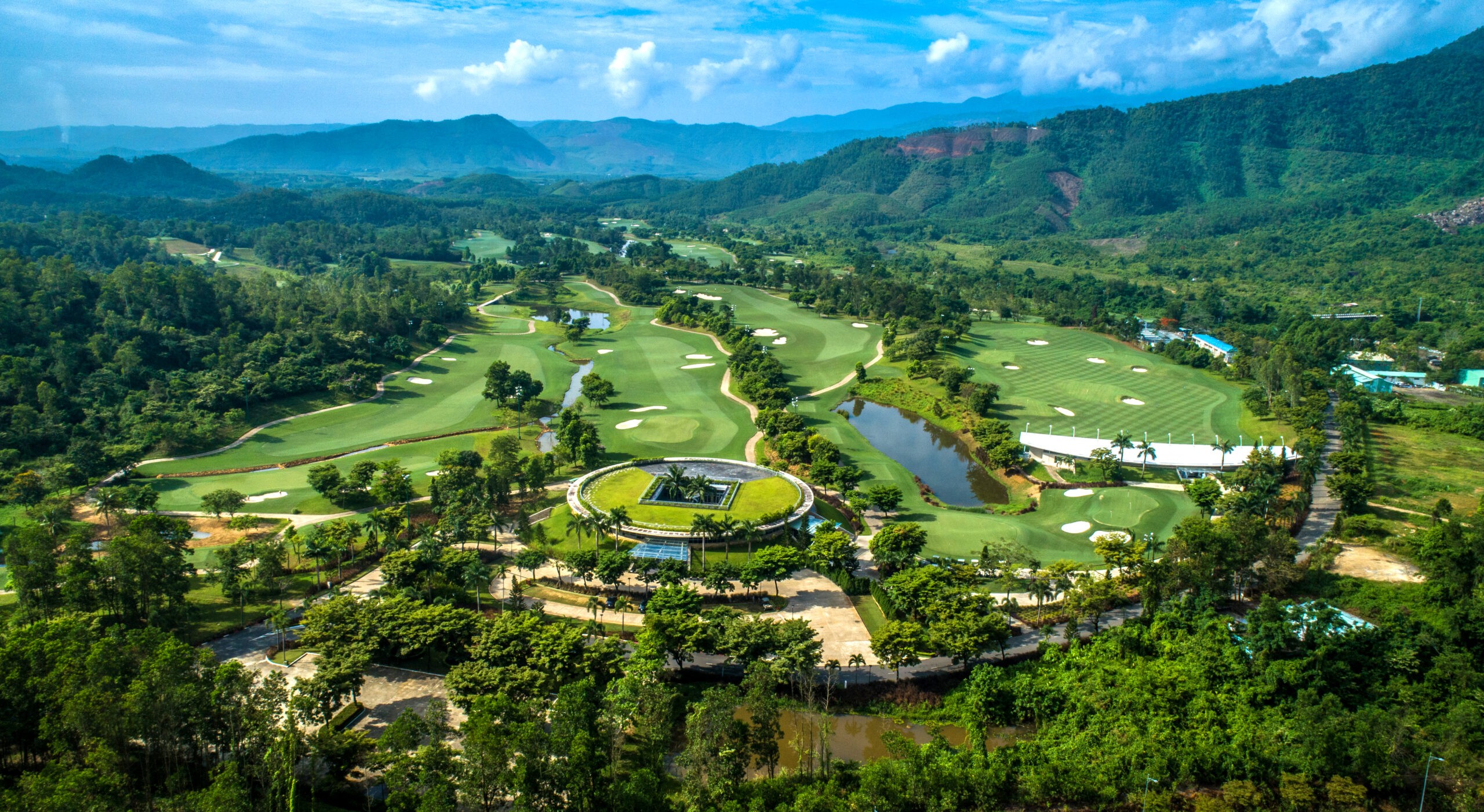Ba Na Hills, whose setting and course are sublime/Pohto courtesy Ba Na Hills