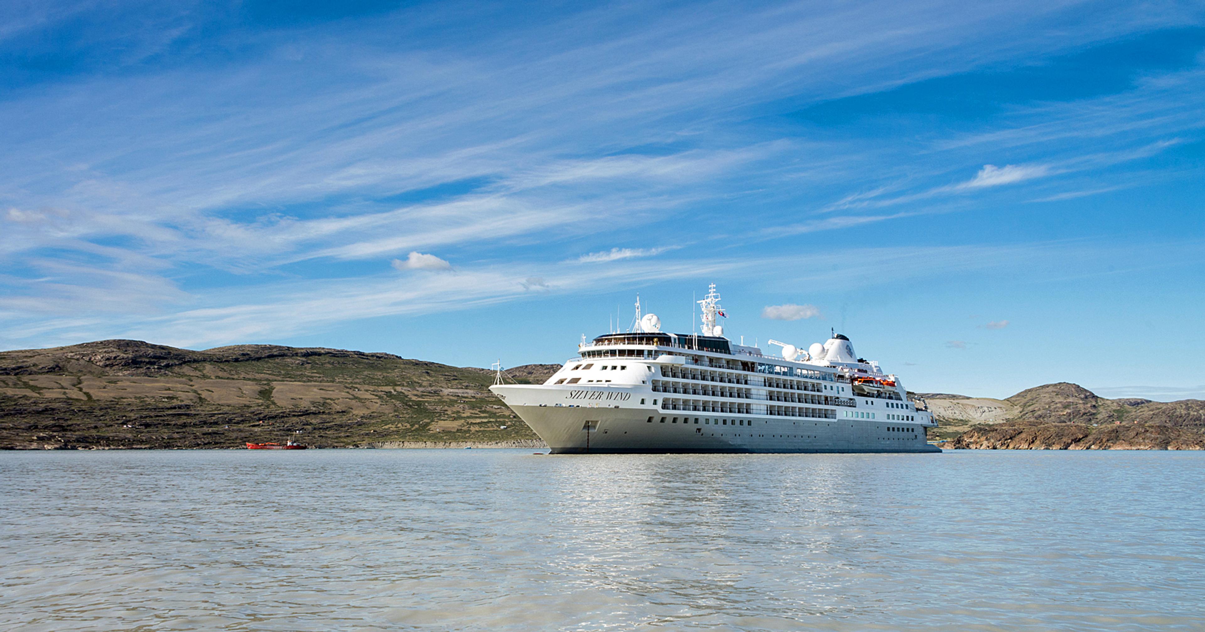 Silver Wind in Kangerlussuaq Fjord, Greenland/Photo by David Swanson for Silversea