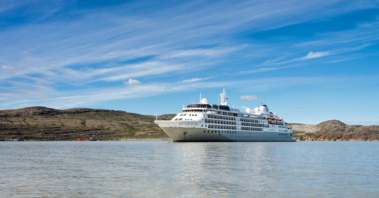 Silver Wind in Kangerlussuaq Fjord, Greenland/Photo by David Swanson for Silversea