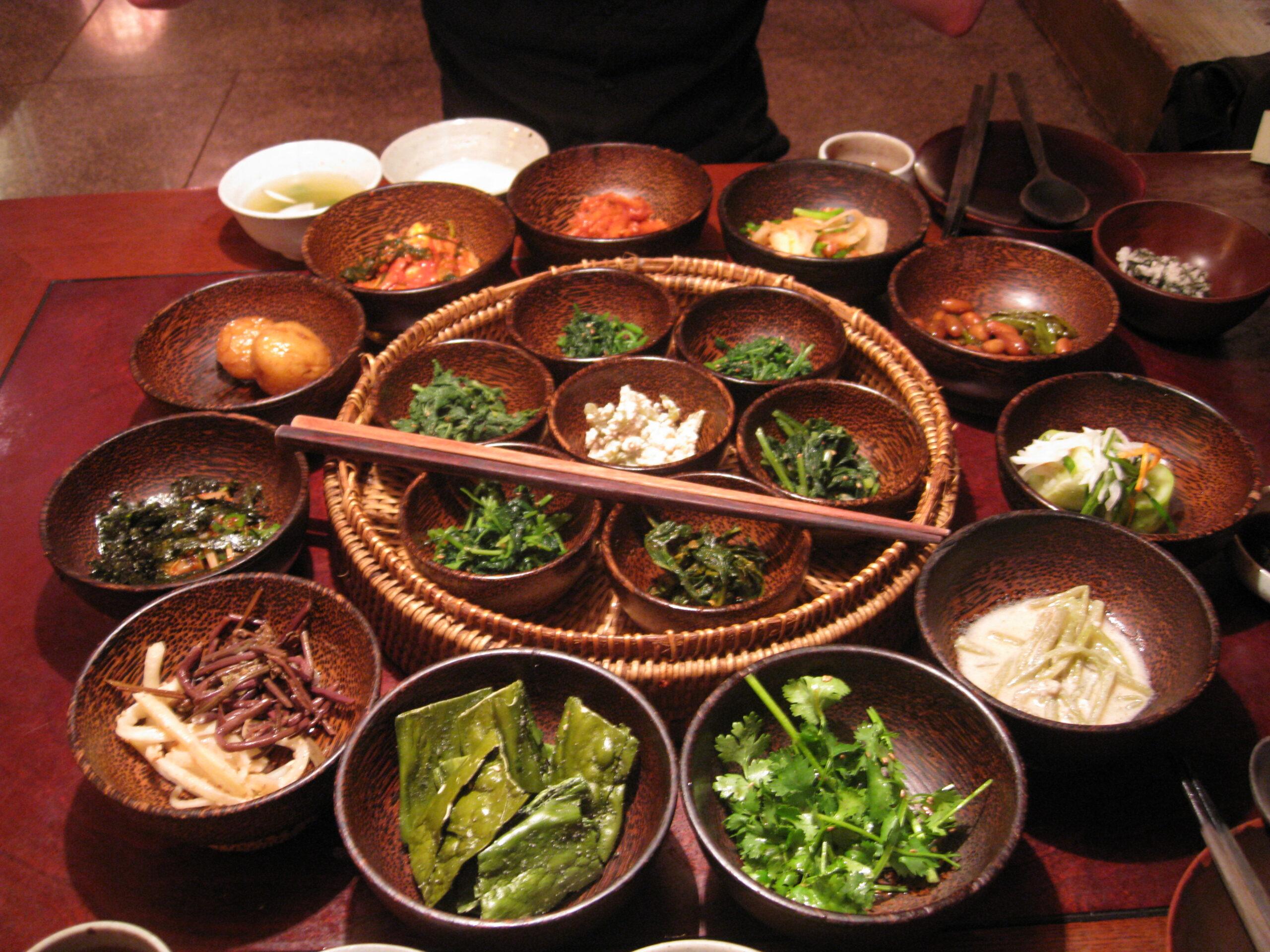 Buddhist-influenced dishes at Sanchon in Seoul/Wikimedia Commons photo by Julie
