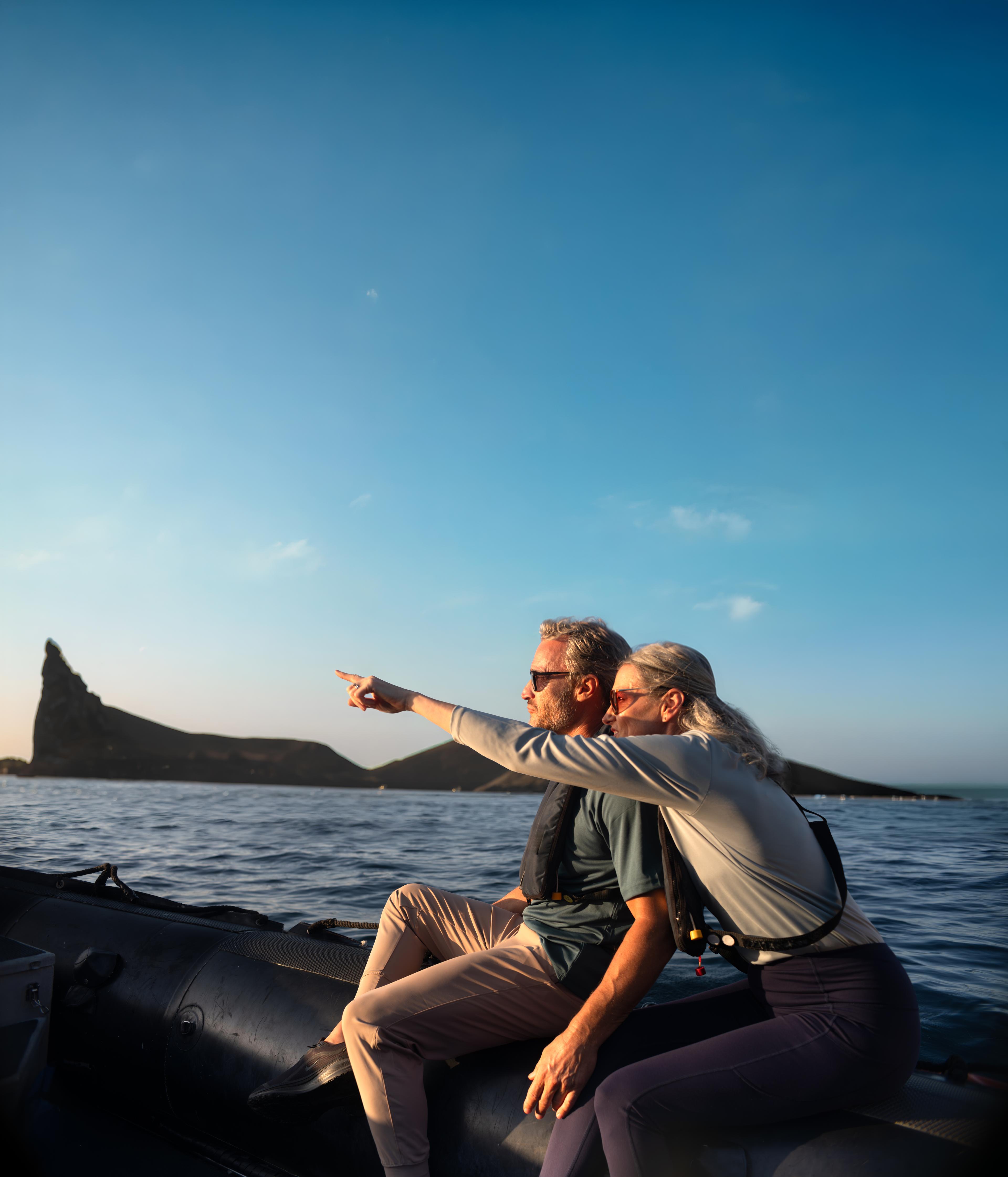 Approaching Pinnacle Rock, Bartolomé Island, Galápagos