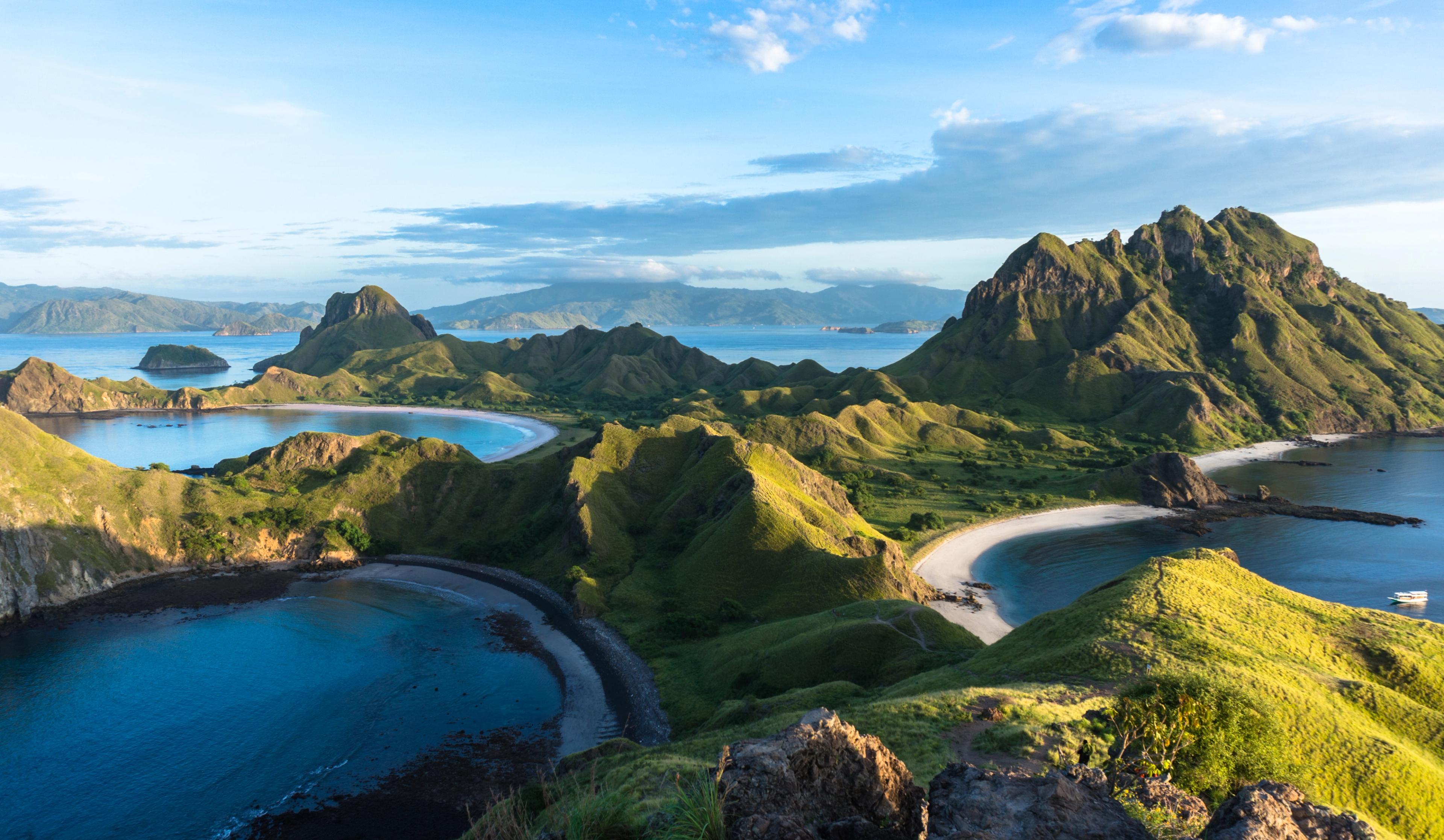 Top 10 Things to See on Komodo Island, Indonesia