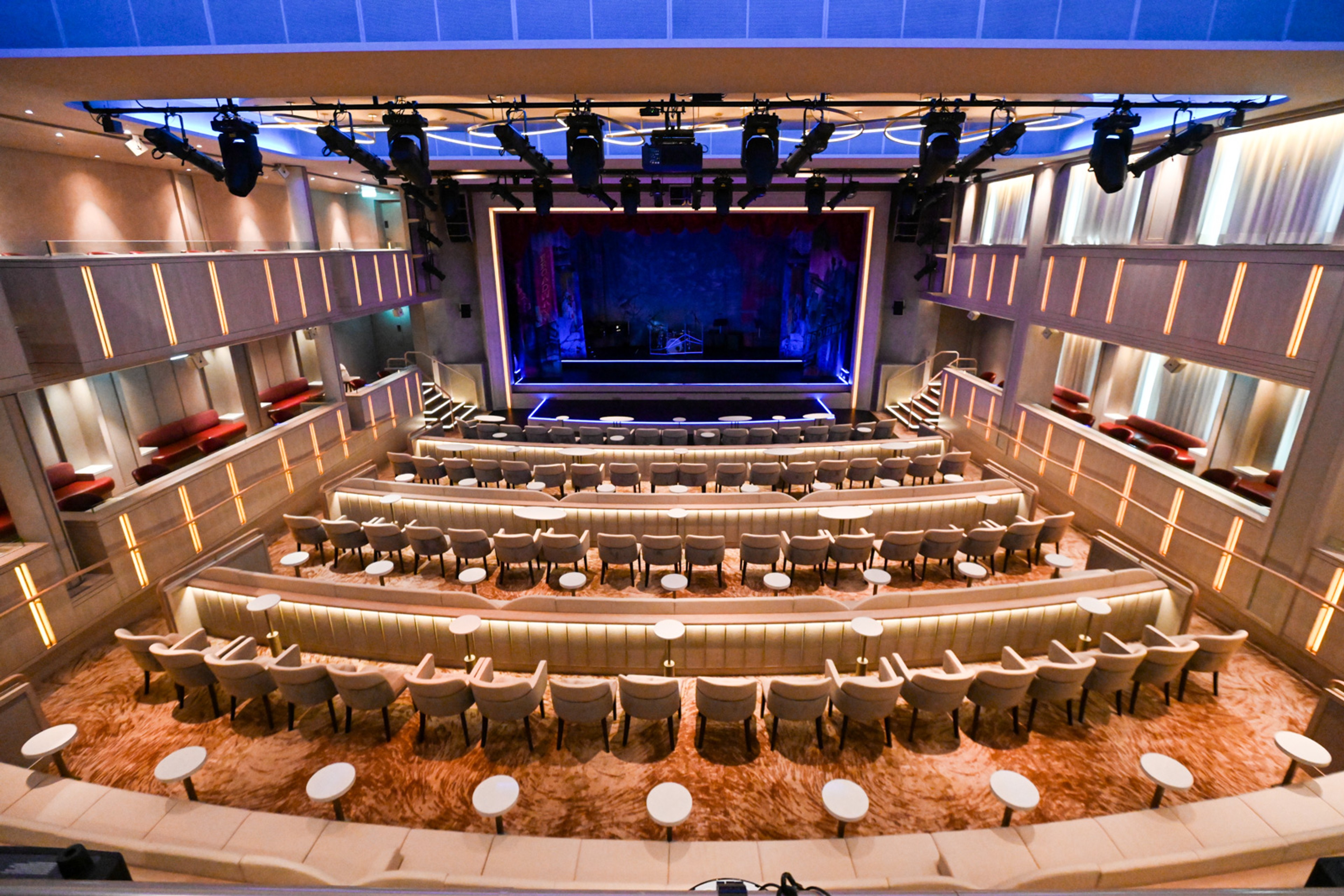 Silver Nova's Venetian Lounge. Photo by David Swanson