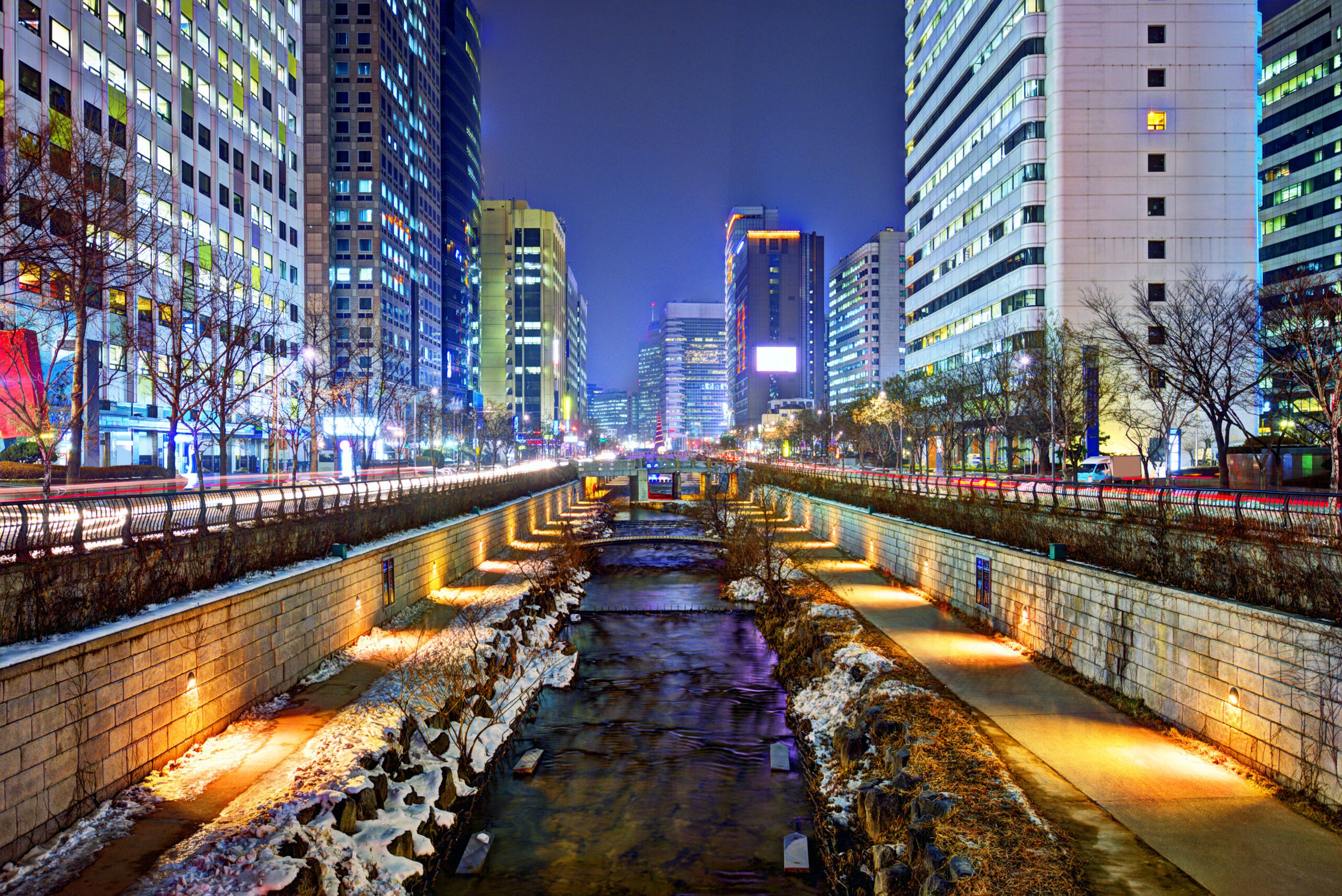Cheonggyecheon Stream is the result of an urban renewals project in Seoul. /Shutterstock