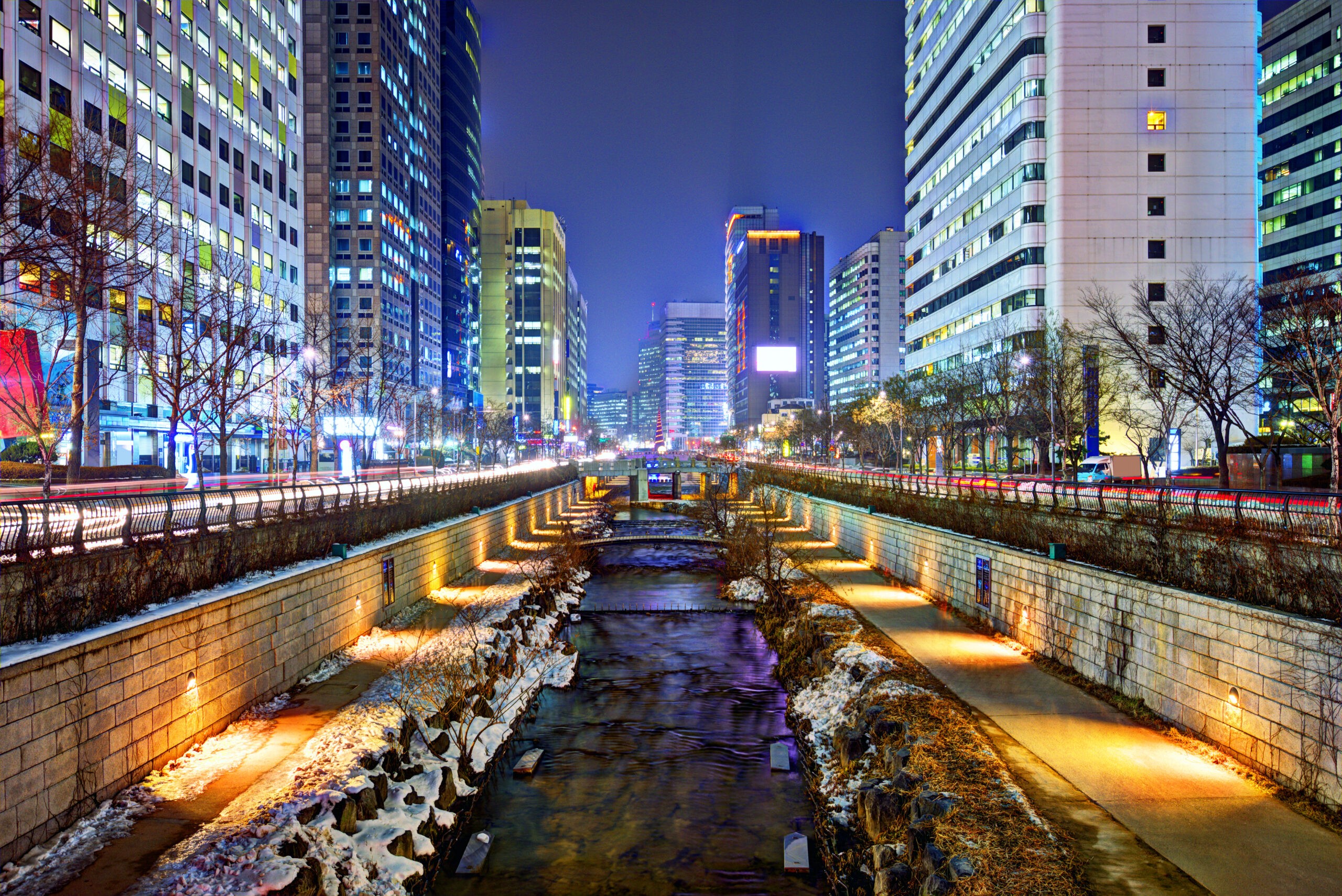 Cheonggyecheon Stream is the result of an urban renewals project in Seoul. /Shutterstock