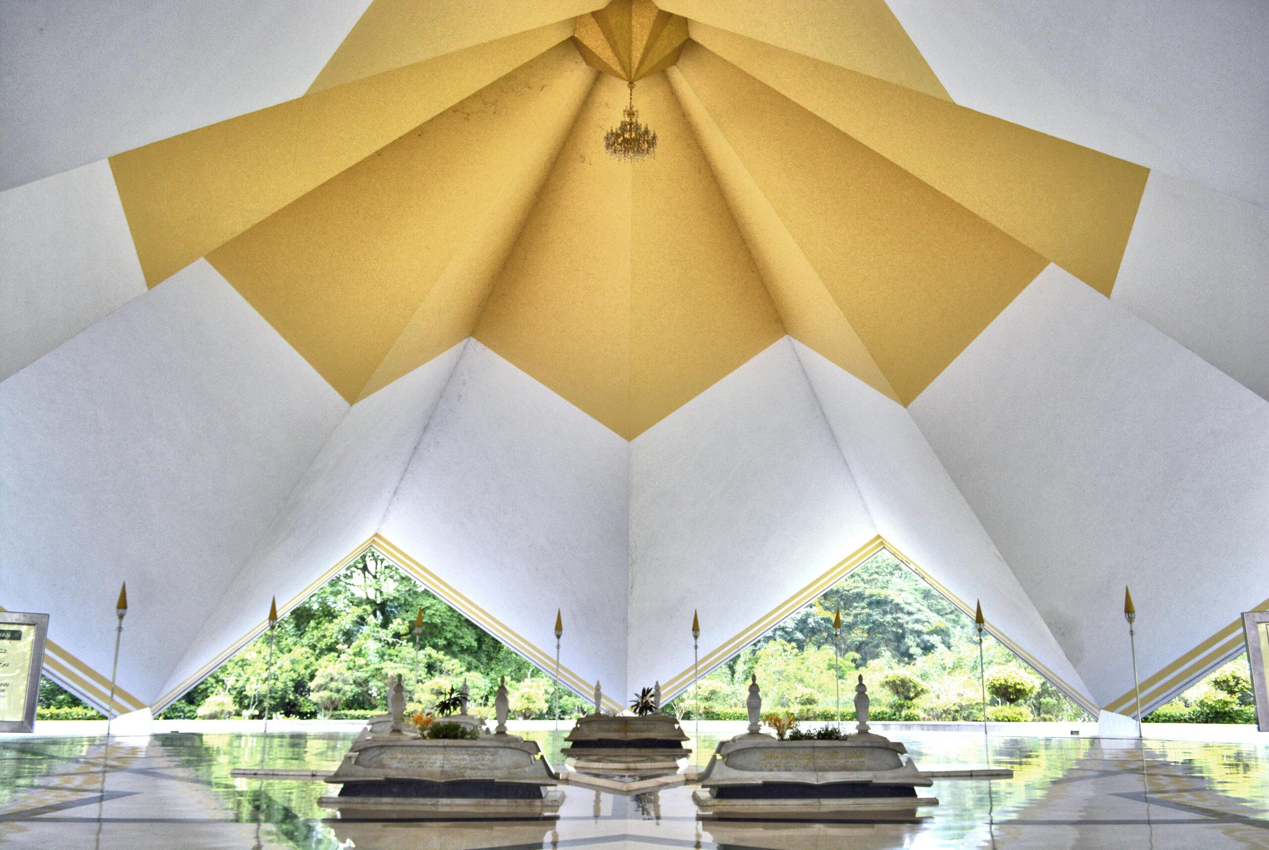 The contemporary National Mosque of Malaysia in Kuala Lumpur, Malaysia/Photo by Ronan O'Connell for Silversea