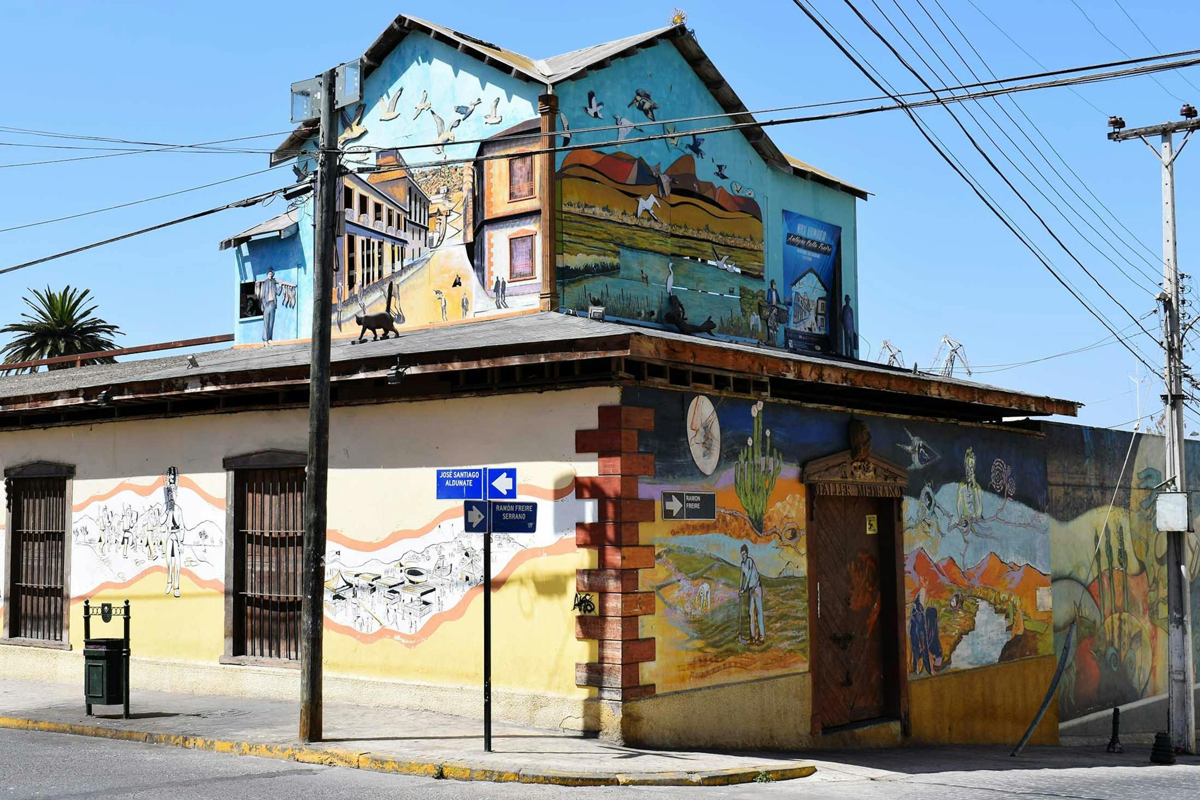 Street art in Valparaiso, Chile./Matthew Scott