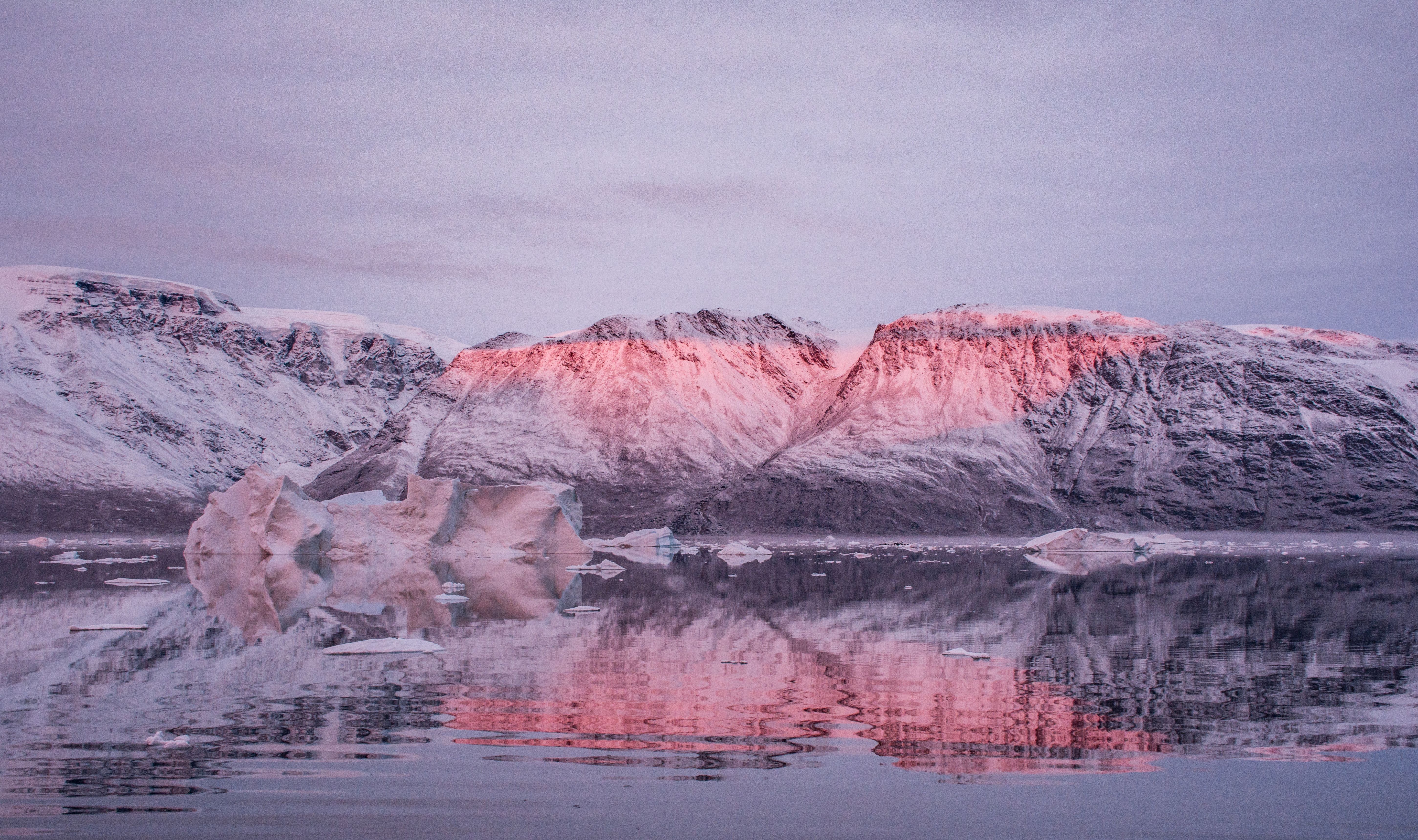 In Greenland, Kayaking to Red Island to See Its Beautiful Landscape