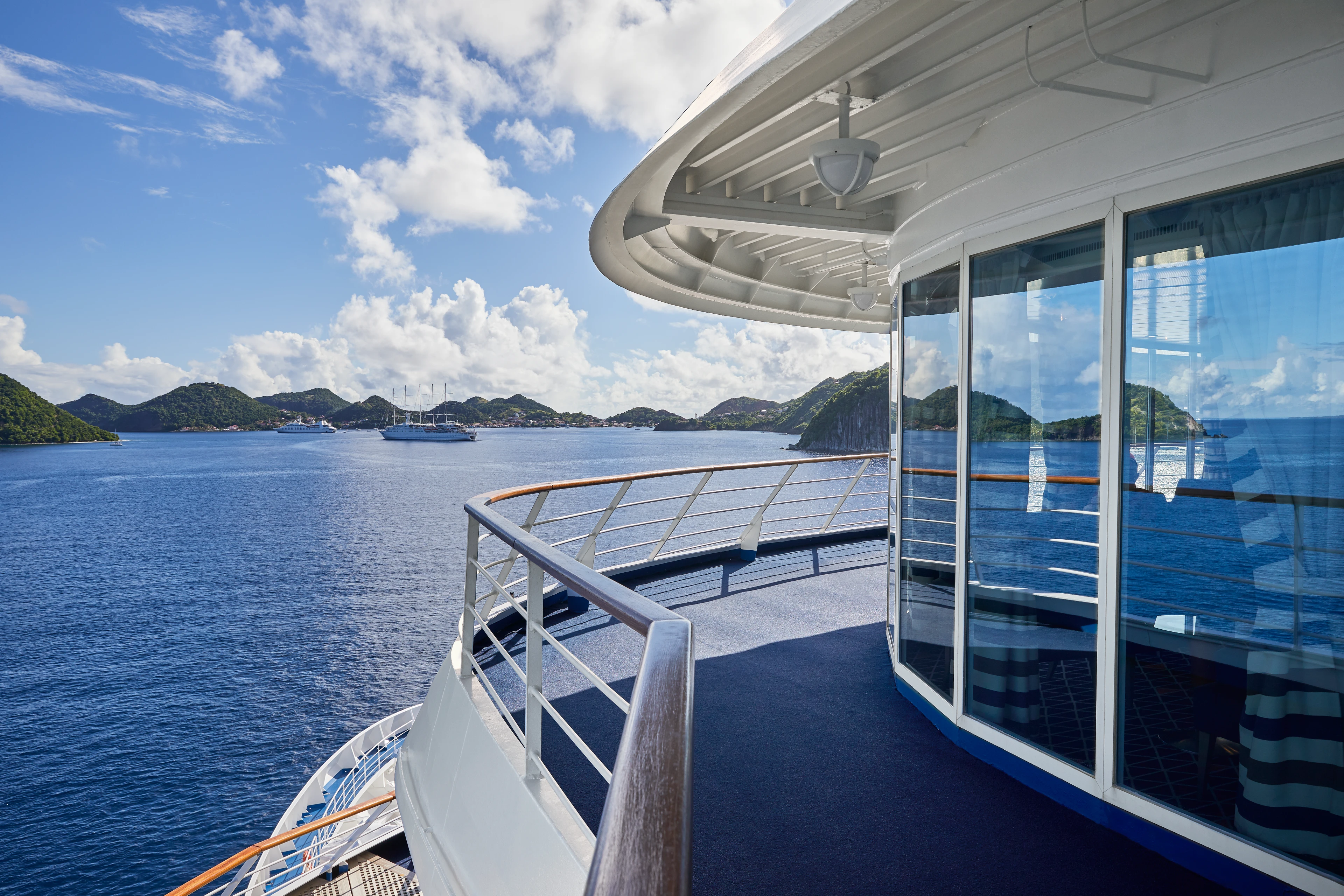 Silver Whisper will sail in French Polynesia in 2026 and 2027