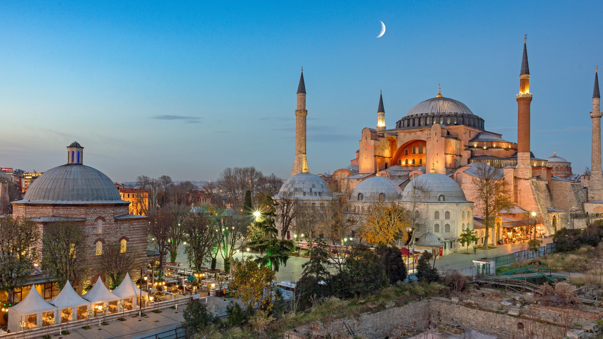 In Istanbul, Check Out These Seven Reimagined Turkish Baths Without Getting Wet