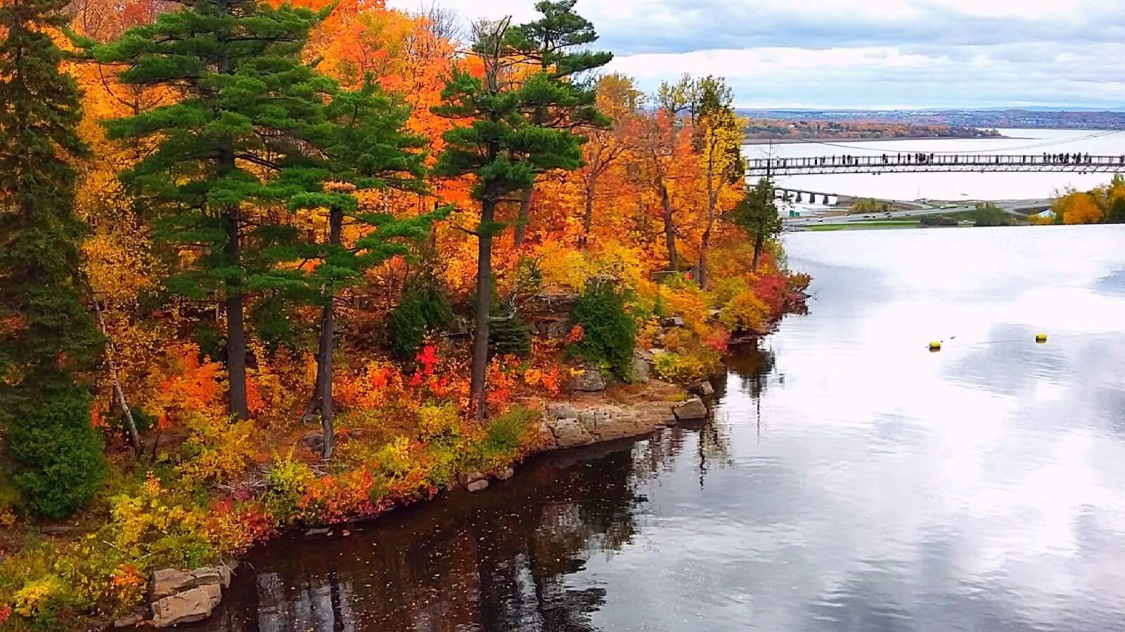 Fall in Montmorency Falls/ Photo by Wikimedia Commons by Ummi.zaynab.hossain