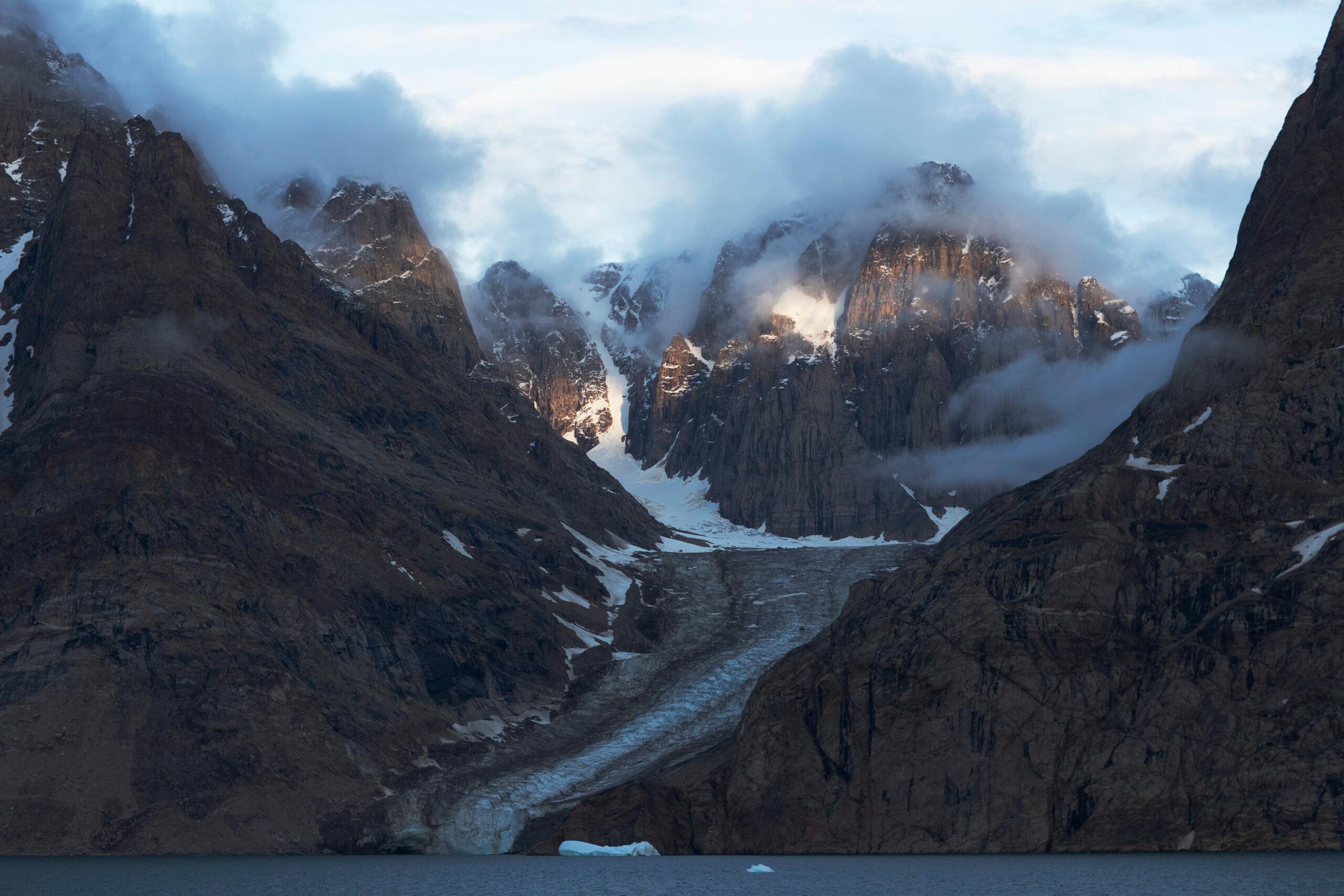 Arctic mountains, Svalbard/Shutterstock