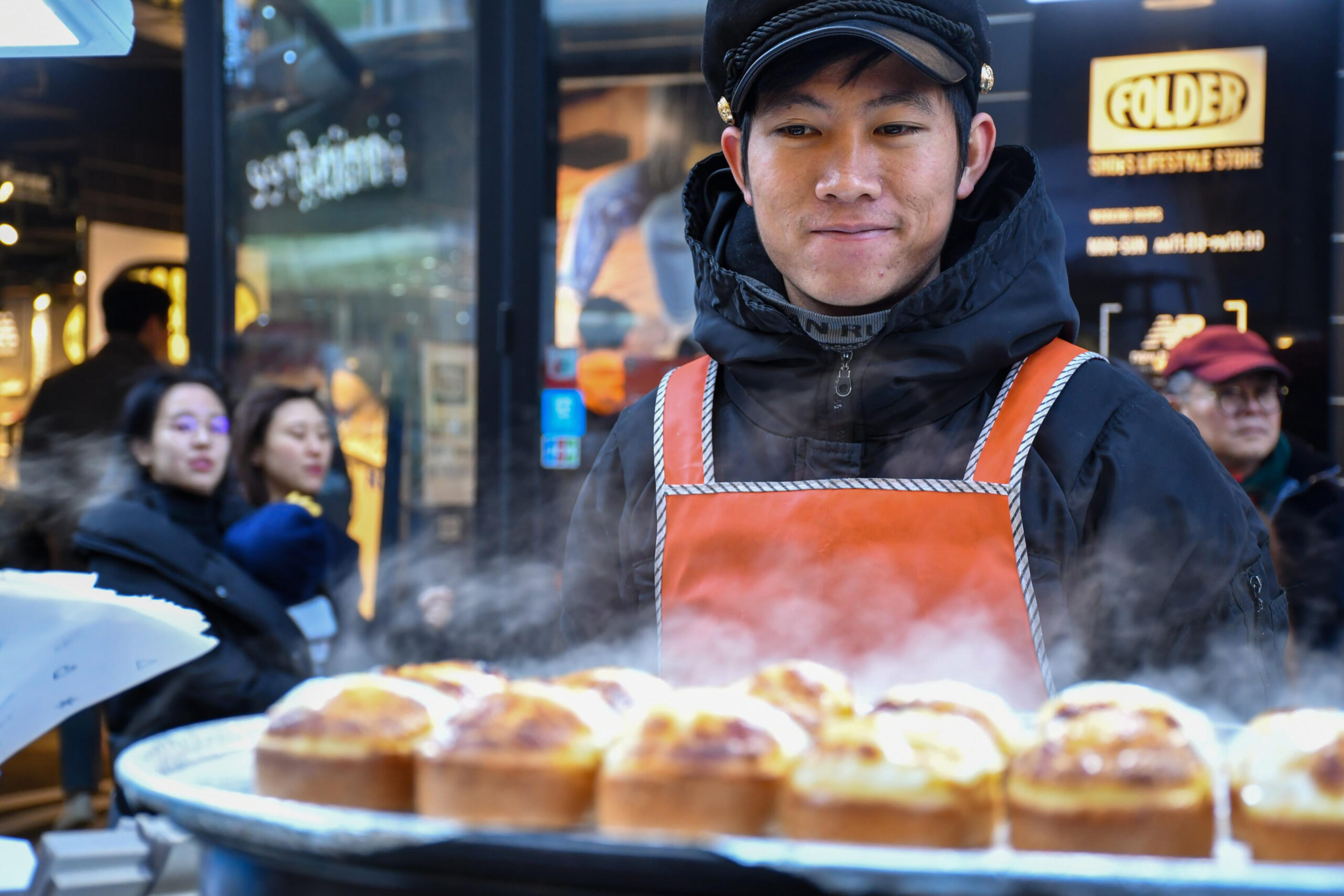 Myeong-dong shopping district, Seoul./Christopher Reynolds