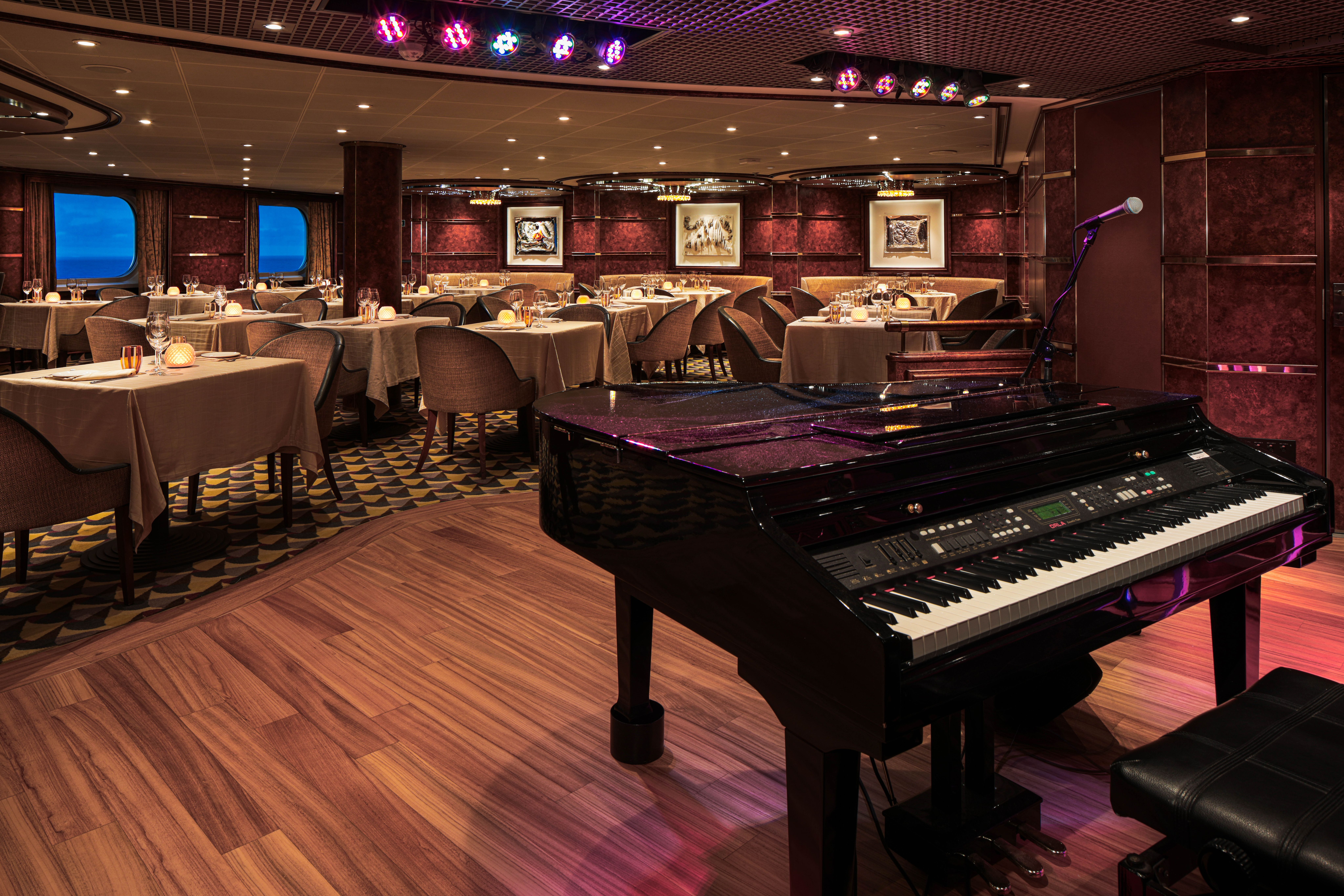 Silver Note: Live Jazz and an Innovative Dining Experience at Sea