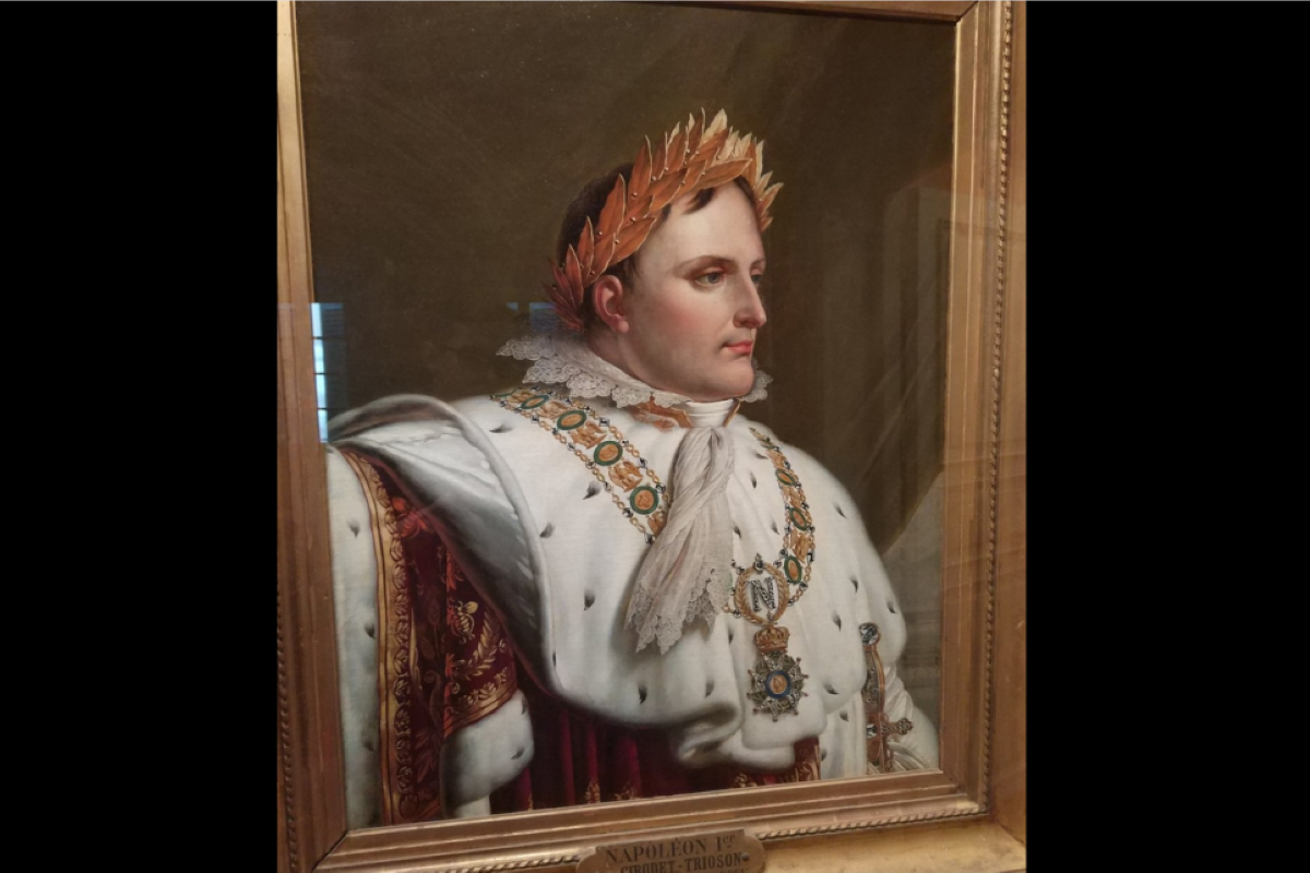 Old Town Stroll & Bonaparte Museum