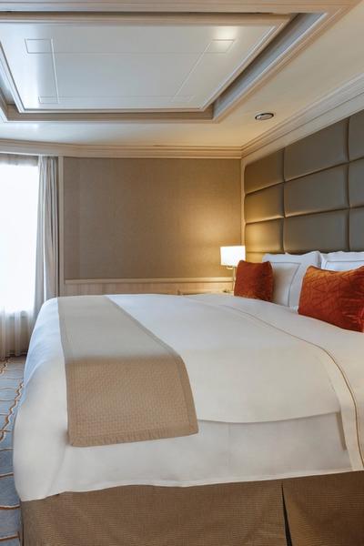 Silver Spirit Royal Suite