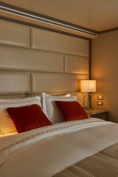 Silver Muse Medallion Suite