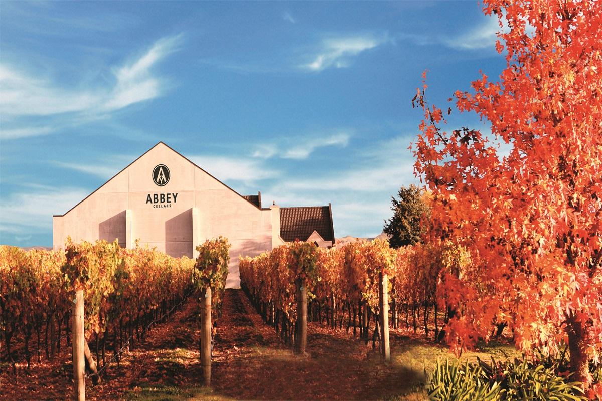 Boutique Wineries: Abbey Cellars & Clearview Estate