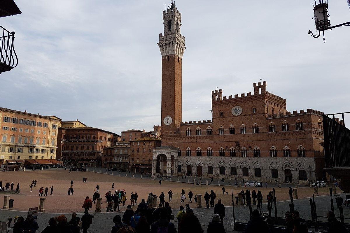 Siena on Your Own with a Guide
