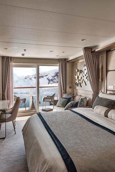 Silver Endeavour Premium Veranda Suite