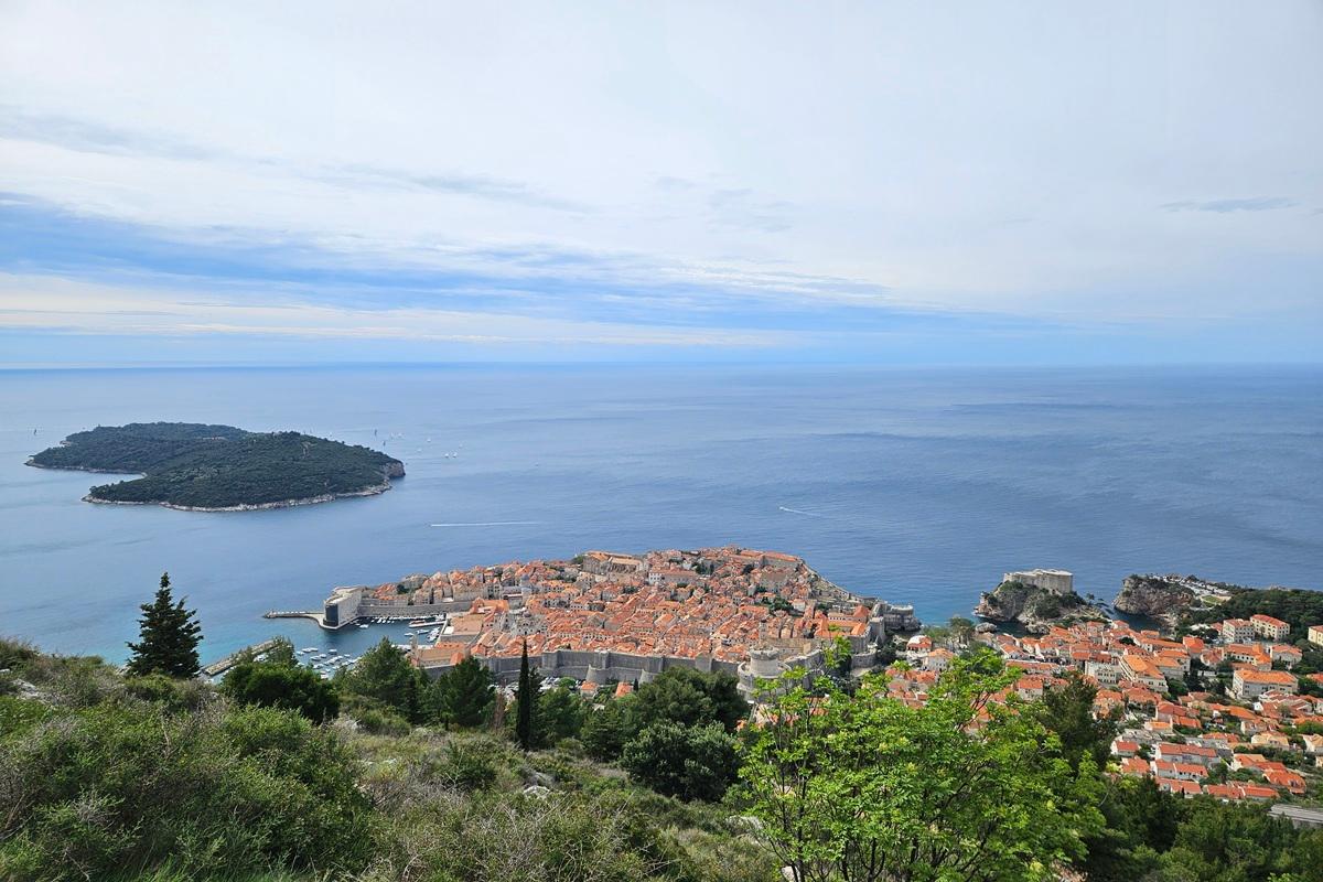 Hiking Srdj Hill