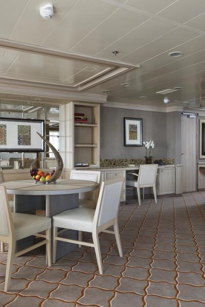 Silver Spirit Grand Suite
