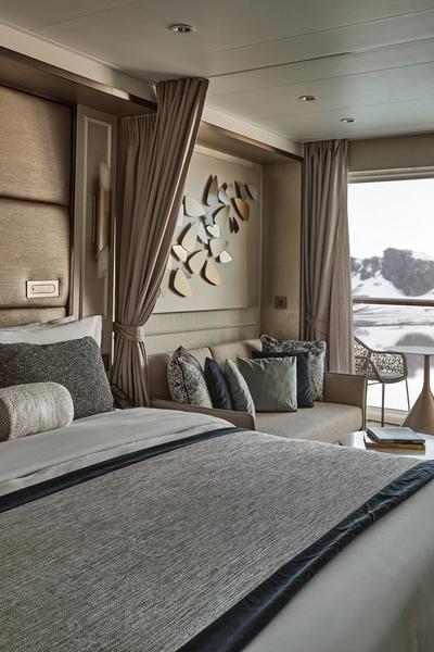 Silver Endeavour Classic Veranda Suite