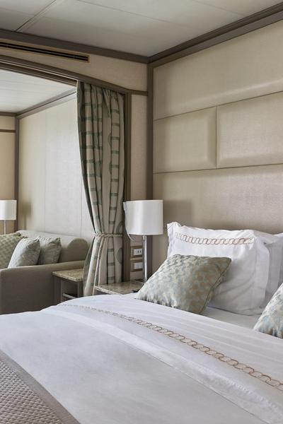 Silver Shadow Classic Veranda Suite