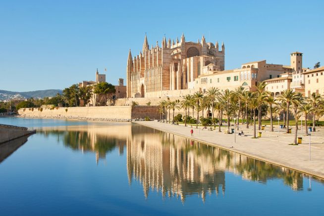 Barcelona to Barcelona