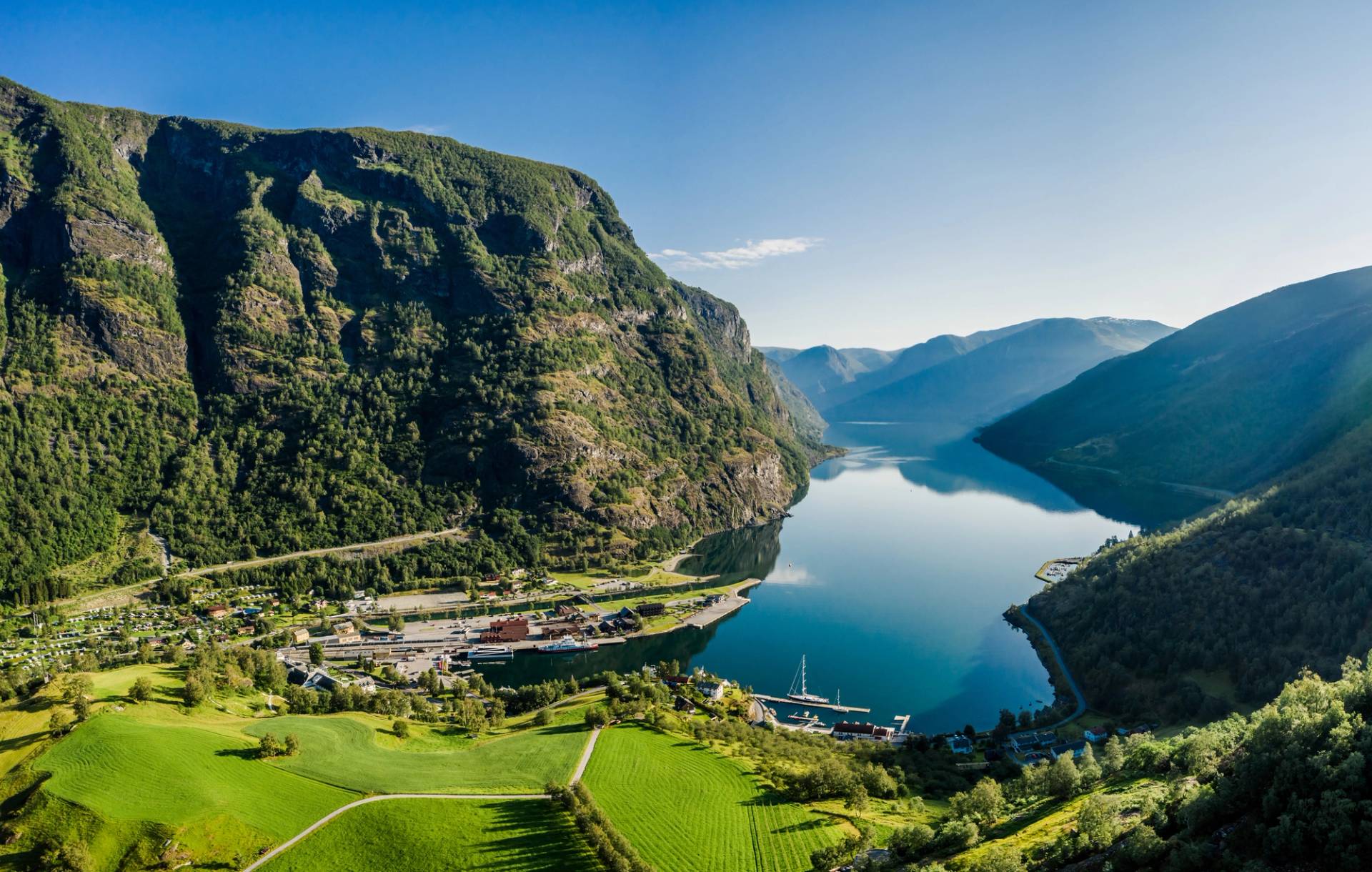 From Pole To Pole, We Visit Over 900 Destinations Silversea 