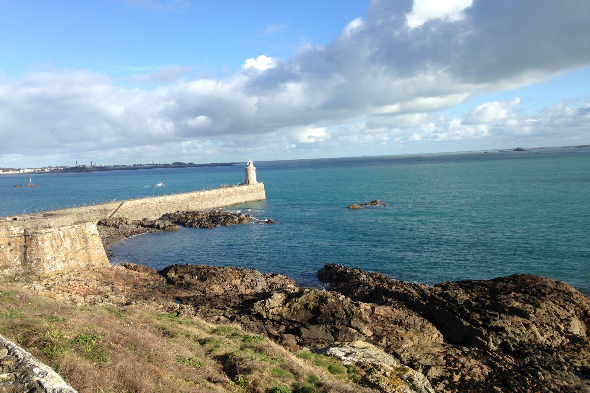 Castle Cornet and Town walk