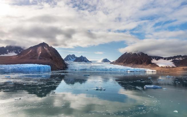 THE SVALBARD ARCHIPELAGO