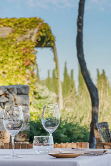NEW Pioneer Winery & Star Chef Luis Loza in an Idyllic Mediterranean Landscape