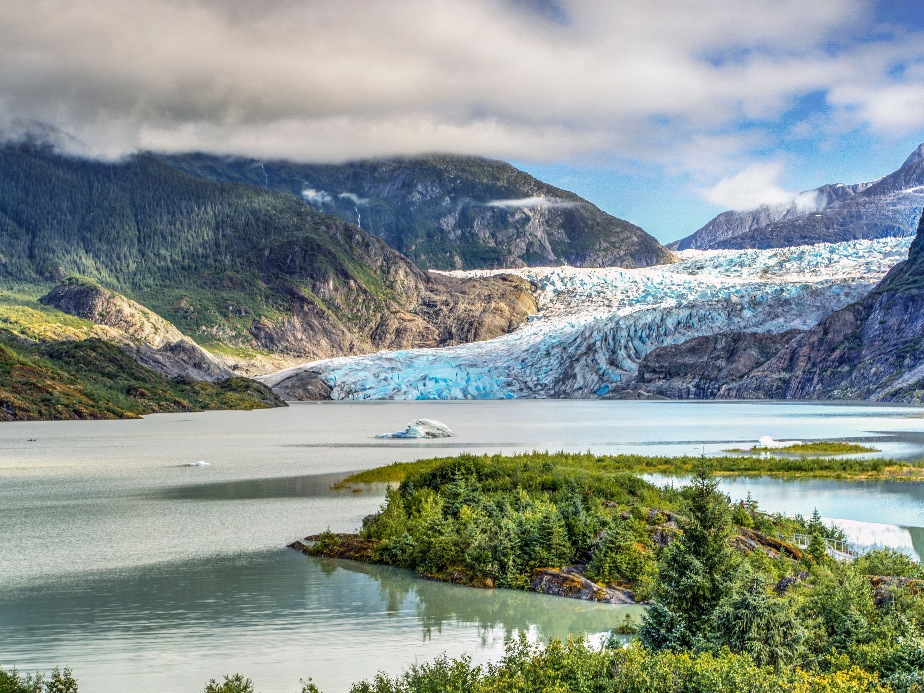 New Summer Luxury Cruises - Alaska 2025 | Silversea