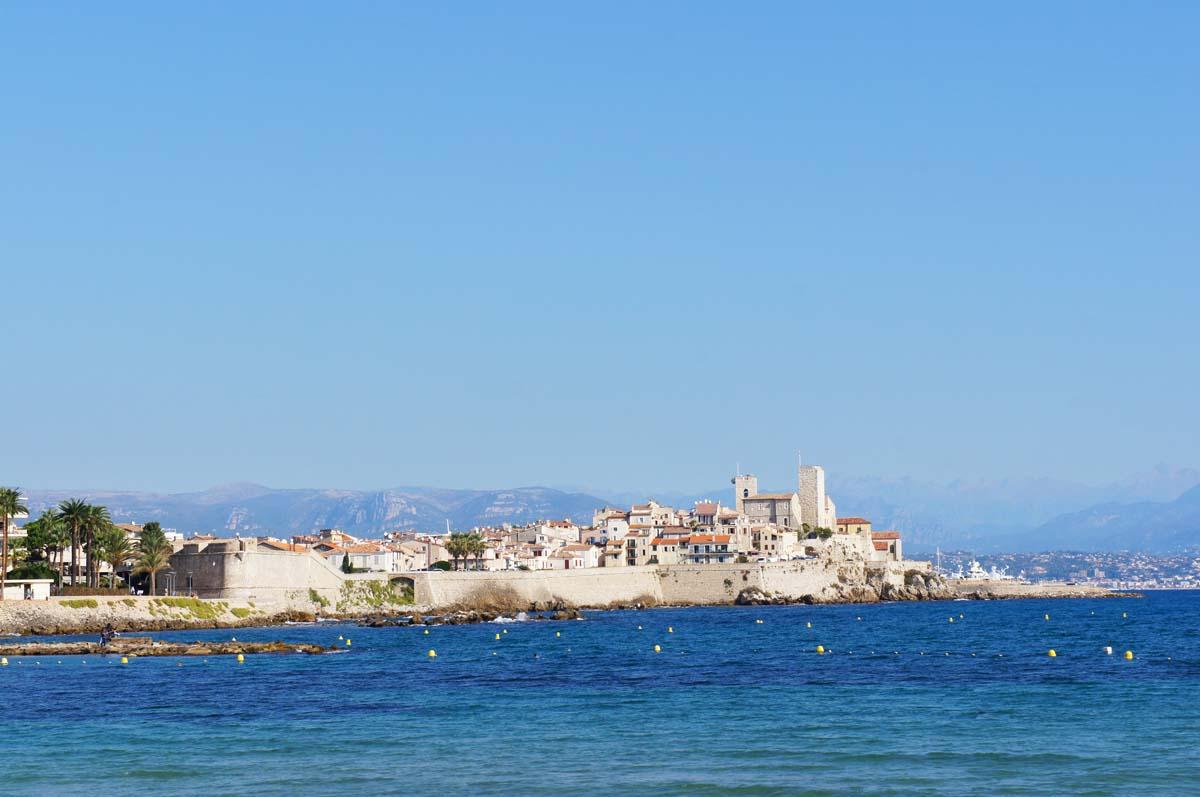 Antibes and Absinthe Tasting