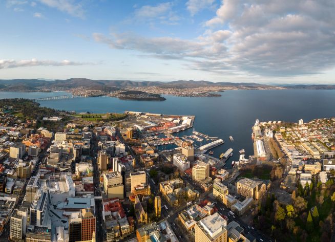 Sydney to Auckland