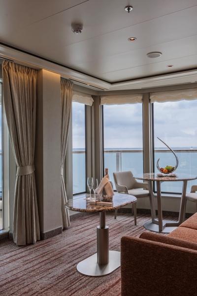 Silver Ray Master Suite