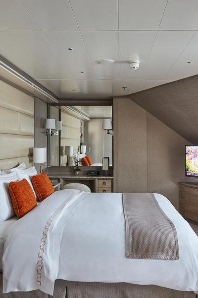 Silver Shadow Royal Suite