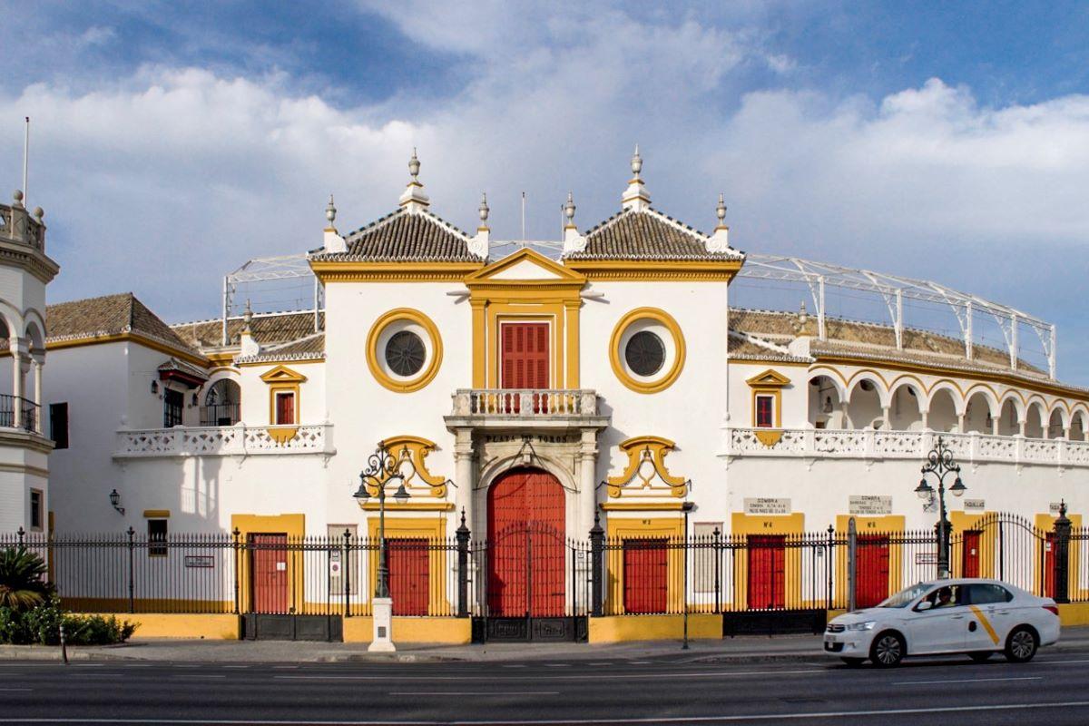 Seville, Behind the Scenes