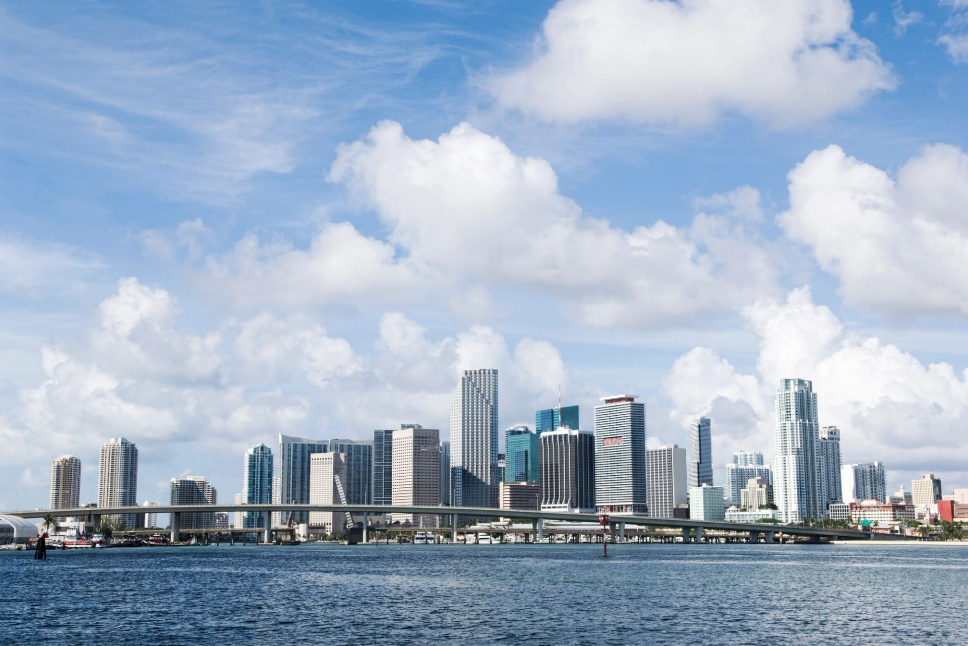 Miami, FL a Bridgetown