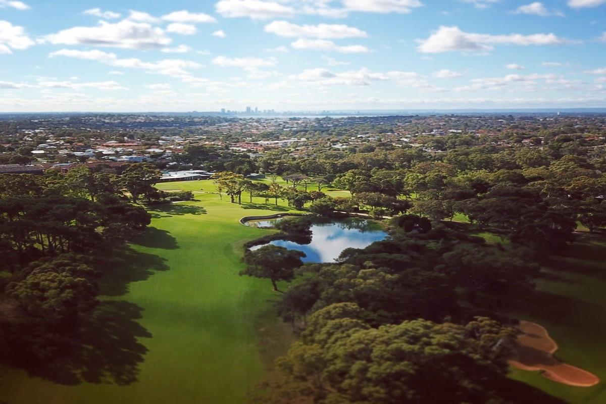 Fremantle Luxury Golf Experience