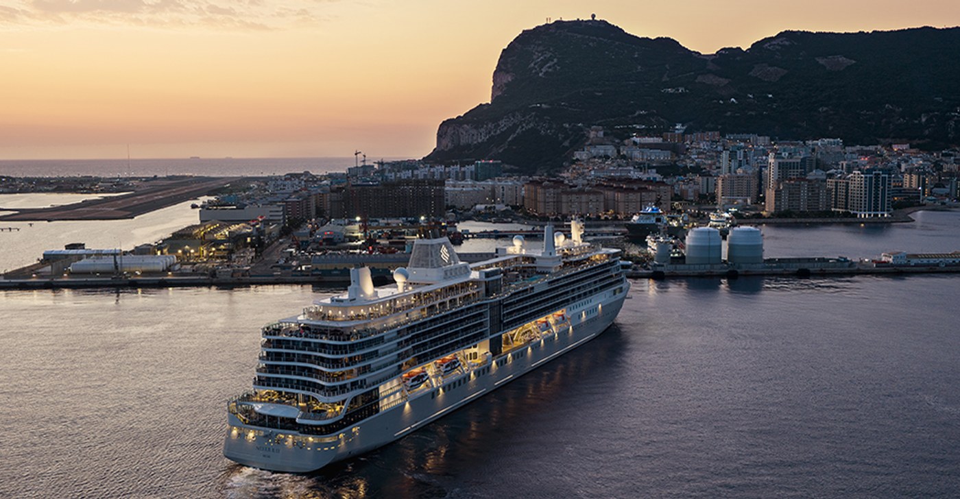 Luxusschiff von Silversea auf See