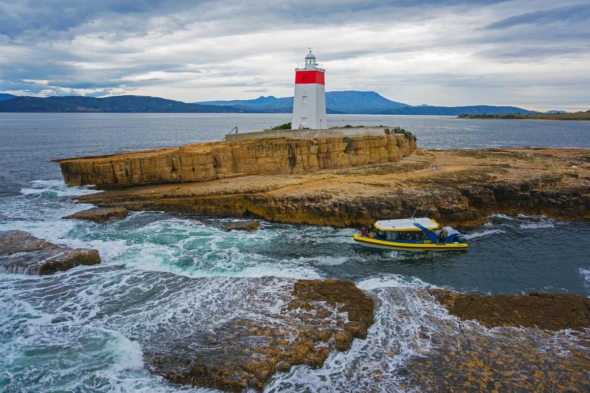 Rugged Tasmanian Coast via RIB-Boat