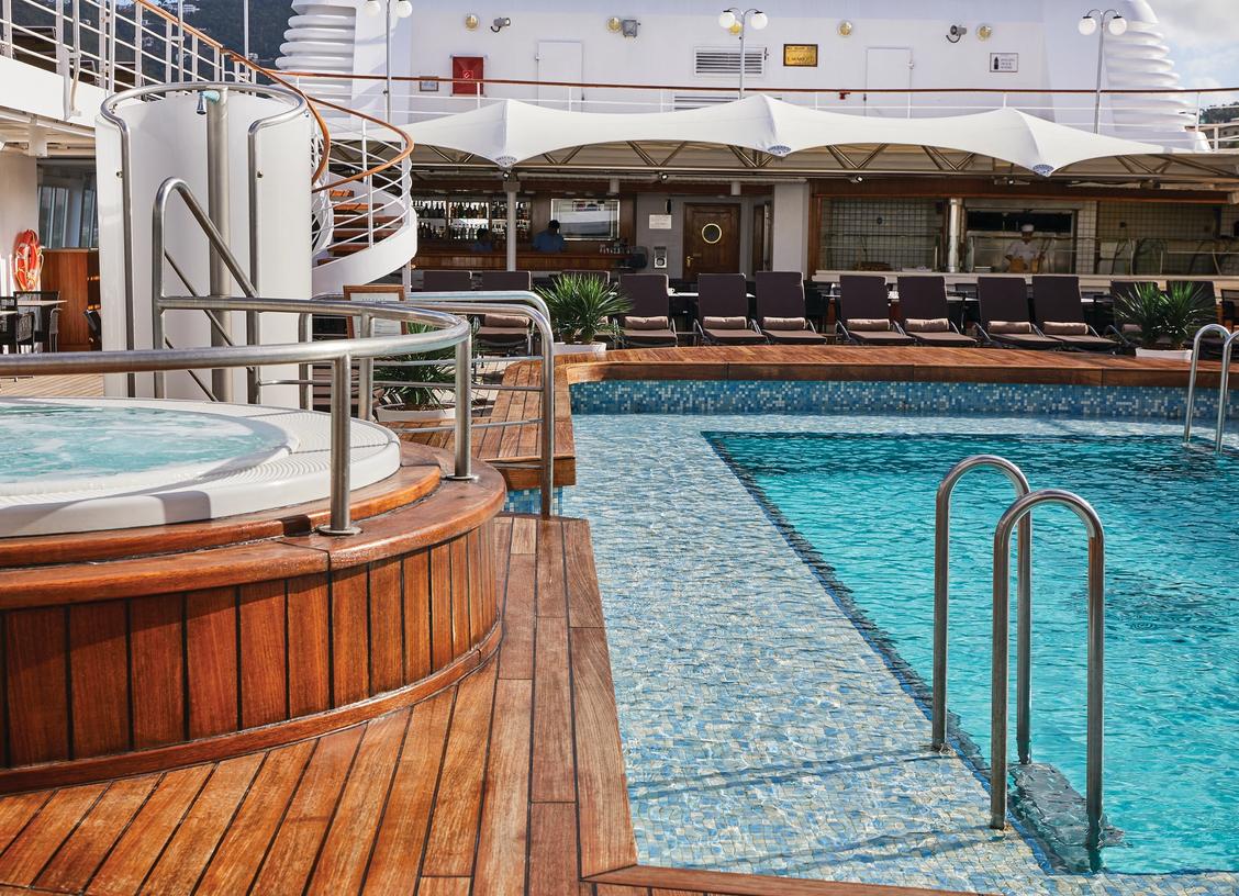 Public Area: Pool Deck