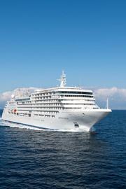 Intimate Luxury Ships
