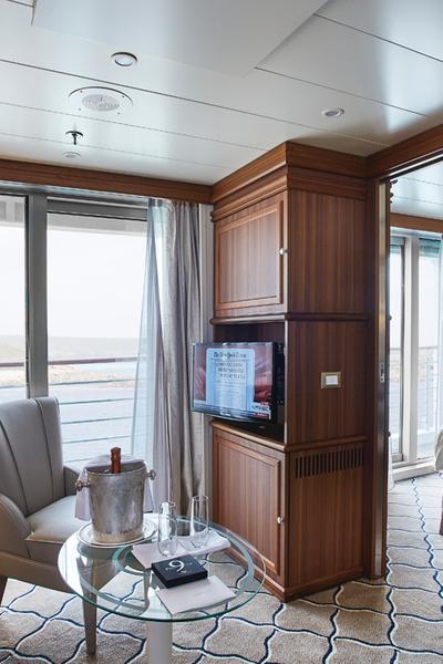 Oceanview Suites