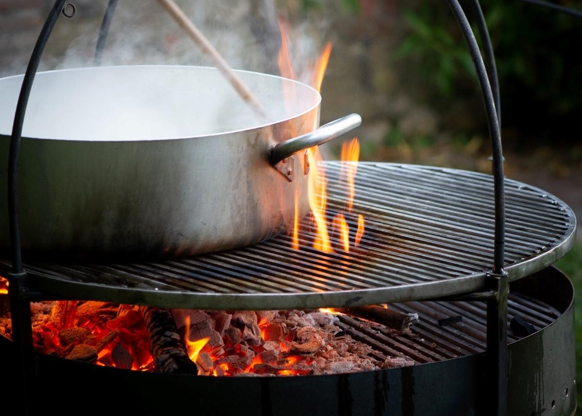 S.A.L.T. Fire & Grapes: an Italian Barbecue Feast with Wines on the Tuscan Hills