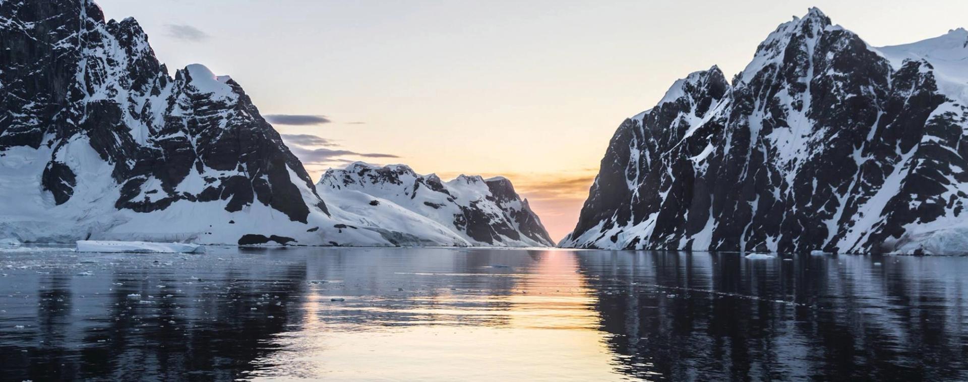 ANTARCTICA LUXURY CRUISES
