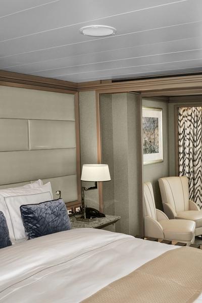 Silver Dawn Panorama Suite